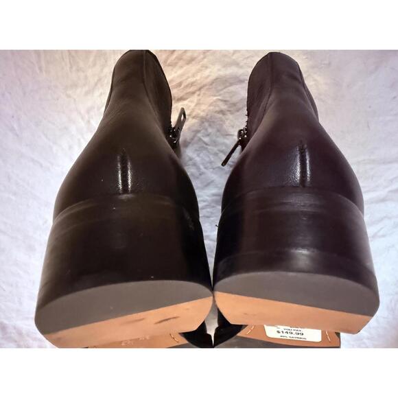 🆕LISTING🆕 Coach Eagle Safar ankle boots. Originally $295 - Picture 6 of 10